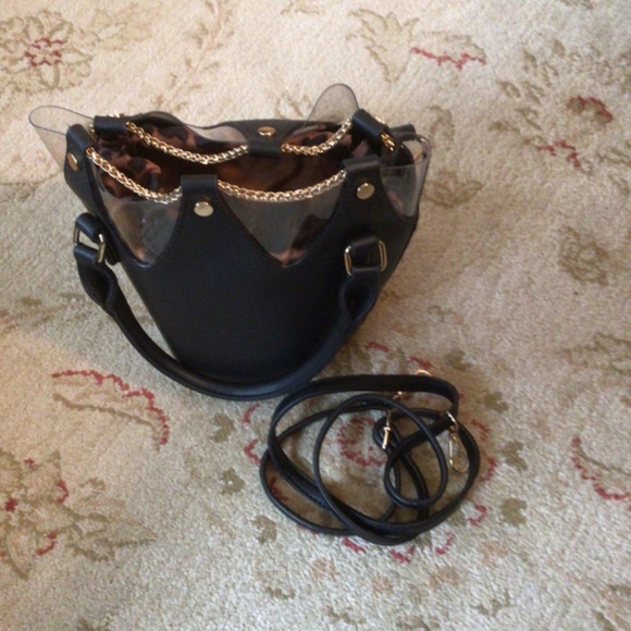 Black Faux Leather Bucket Bag with gold chain detail NWOT - Picture 7 of 9